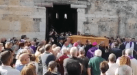 Anagni, l'addio a don Giuseppe Ghirelli: folla immensa per l'ultimo saluto all'amato sacerdote